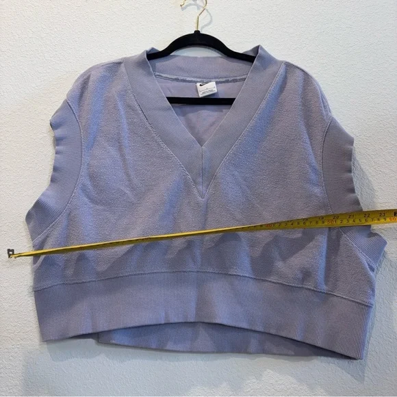 Women's Light Purple Nike vest - Picture 6 of 13